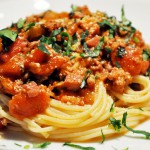 Спагетти болоньезе с говяжьим фаршем
