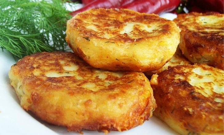 Картофельные оладьи с сыром