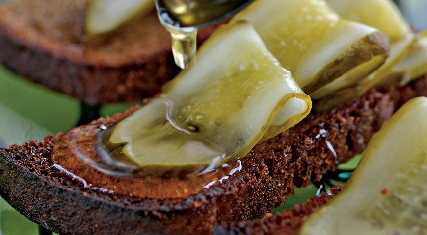 Рецепт Солёные огурцы с мёдом